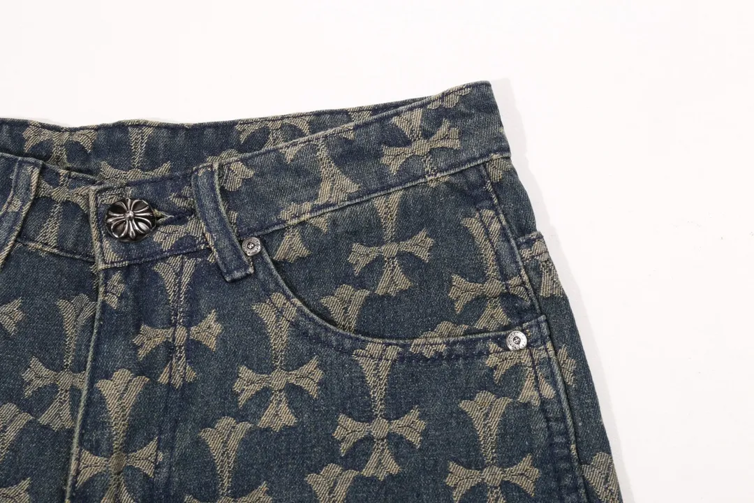 P240 Style No.: H586 Chrome Hearts double-sided full-logo jacquard dark pattern heavy-duty full-print cross jeans. The same model as the Internet celebrity star. Cross-printed denim jacket. The unique cross design element and full print are full of design. It is made of 100% denim cotton fabric with heavy coarse yarn count, which ensures a stiff and tough silhouette while being soft, comfortable and breathable. The lapel is designed with silver buttons and is full of texture. The classic white cross logo is all over the dress, making it a perfect versatile style for spring and summer! Customized jacquard fabric, you can wear it in various styles. This gender-neutral shirt is a must-have for nightclubs. It can be worn as a jacket for both men and women. It can be easily worn by both men and women! The original loose version is made of high-quality pure cotton fabrics. The fabric pattern is high-definition and delicate without burrs. It is comfortable and breathable to wear. All the buttons are molded and customized. It is casual and fashionable and can be matched with any bottoms. It can be windproof and sunproof in spring and summer. It can be worn outside in autumn and winter! Easily concave shape makes you look slimmer and taller, perfect for both men and women! Customized main label, accessories, fully washable, whole body wiring, quality control, no heads!  Luxurious dark high street, Hollywood's luxury brand, 22SS's latest couple's leather cross short-sleeved T-shirts, all reflect their own unique style! Made of thick black cotton, goatskin appliqués, hand-sewn custom metal hardware, and silicone varnish printing, multiple materials collide to create a unique texture. It also incorporates ChromeHearts medieval-style Sanskrit fonts and classic horseshoes, creating a unique and charming dark texture under the graceful arcs and all-black shadows, full of artistic sense!